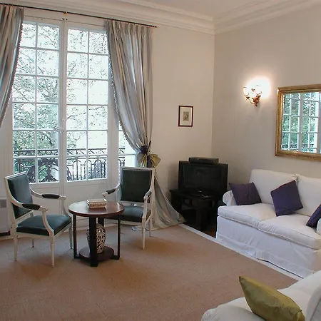 Apartment Mithouard Paris