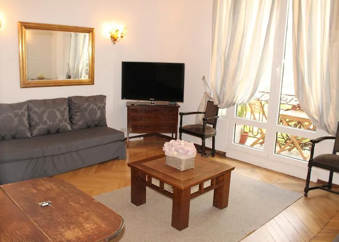 미투아르 아파트먼트 *