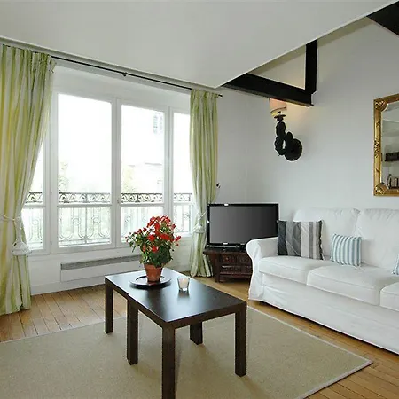 Apartment Mithouard Paris