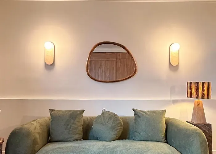 Апартаменты Mithouard