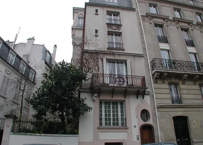 Mithouard Апартаменты